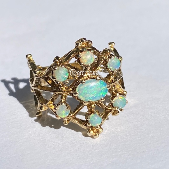 14KT Antique Australian opal ring😍✨ - Picture 7 of 17
